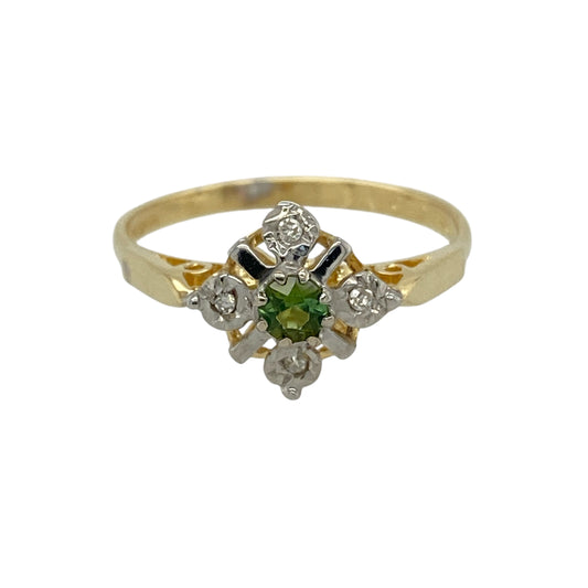 18ct Gold Diamond & Peridot Set Flower Style Ring