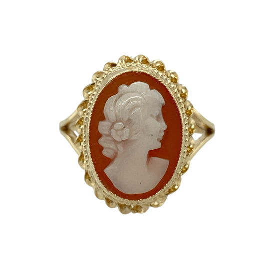 9ct Gold & Cameo Set Ring