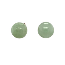 Load image into Gallery viewer, Preowned 14ct Yellow Gold &amp; Jade Ball Stud Earrings with the weight 2.10 grams. The jade stones are each 9mm diameter
