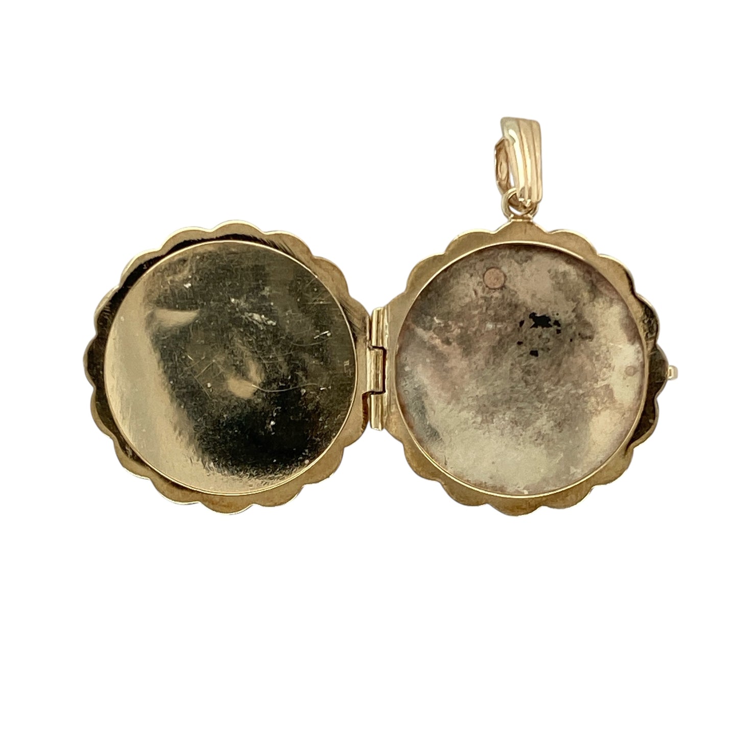 9ct Gold Patterned Round Locket
