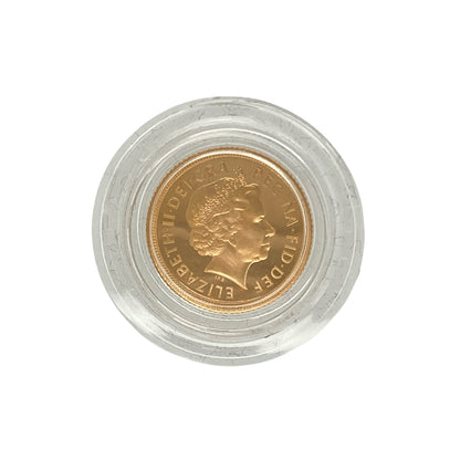 Add regal heritage and timeless collectability to your collection with this boxed 1998 22ct gold proof half sovereign coin—a beautifully presented piece celebrating British history and craftsmanship, perfect for collectors or as a special gift.

Design: This coin features Queen Elizabeth II’s portrait on one side, showcasing her dignified profile, and the classic St. George and the dragon design on the reverse, symbolising bravery and tradition.
