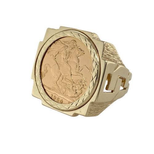 9ct Gold Full Sovereign Mount Ring with a 22ct Gold Full Sovereign