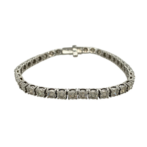 9ct White Gold & Diamond Set 7