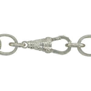 Make an unforgettable statement with this new 925 solid silver oval link belcher chain, a bold and heavyweight design with striking presence—perfect for those who appreciate standout jewellery.

Design: The chain features oversized oval belcher links with a patterned finish, each measuring 17mm in width for maximum impact.
Material: Made from solid 925 sterling silver, the polished surface provides durability and lasting shine.
