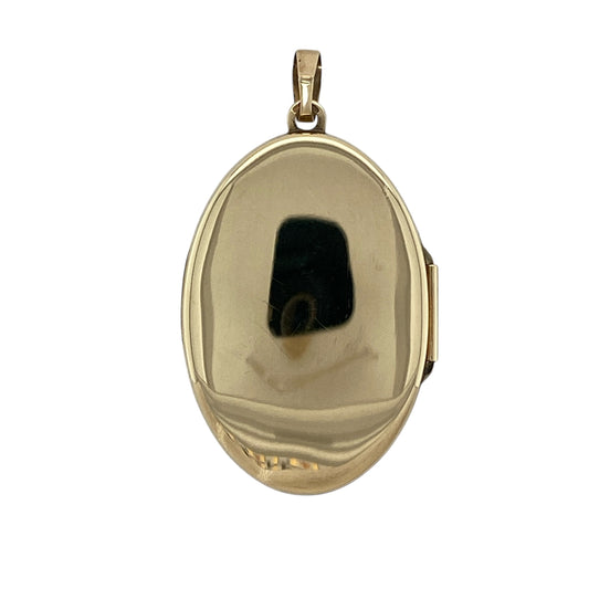 Bring timeless charm and decorative elegance to your jewellery collection with this pre-owned 9ct yellow gold flower swirl patterned oval locket, a beautifully detailed piece designed to be treasured.

Design: This locket features an oval shape with an intricate flower swirl patterned front, creating a graceful and eye-catching finish with classic appeal.
Material: Made from 9-carat yellow gold, the warm polished tone enhances the decorative detailing and gives the locket a rich, timeless look.