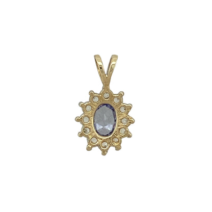 Bring delicate colour and elegant sparkle to your jewellery collection with this pre-owned 9ct yellow gold tanzanite & cubic zirconia set cluster pendant, offering refined design with a vibrant focal point.

Design: The pendant features an oval tanzanite at the centre, surrounded by a cluster of cubic zirconia to create a bright and eye-catching look.