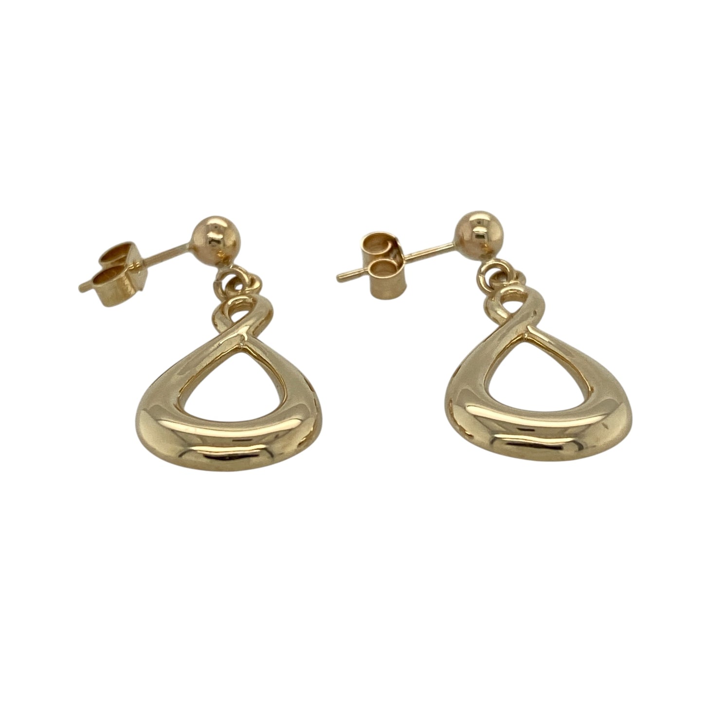 Bring elegant movement and timeless design to your jewellery collection with these pre-owned 9ct yellow gold twist loop drop earrings, offering a refined look with graceful flow—perfect for everyday wear or special occasions.

Design: The earrings feature a twist loop drop design, creating a fluid and eye-catching silhouette that adds subtle movement and visual interest.
Material: Made from 9-carat yellow gold, the polished finish enhances the warm golden tone and highlights the twisted detailing.