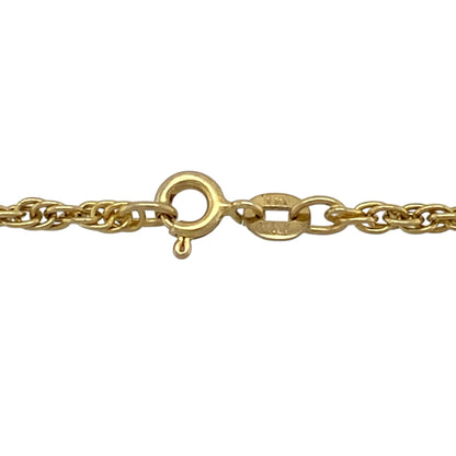 Bring classic strength and timeless style to your jewellery collection with this pre-owned 9ct yellow gold Prince of Wales chain, offering a traditional design with reliable presence—perfect for everyday wear or pairing with a pendant.

Design: The chain features the distinctive Prince of Wales link, known for its interwoven structure and durability, with a link width of approximately 2mm.