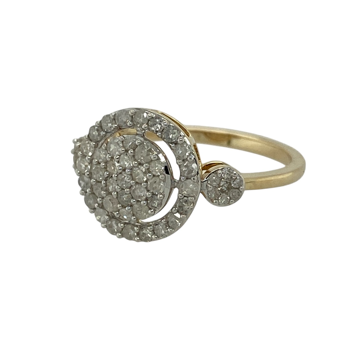 Add classic sparkle and elegant detail to your jewellery collection with this pre-owned 9ct yellow gold and diamond set round halo cluster ring, offering a timeless design with refined brilliance—perfect for special occasions or everyday wear.

Design: The ring features a round halo-style diamond cluster forming an eye-catching front measuring approximately 11mm in height, creating a bright and balanced focal point.
