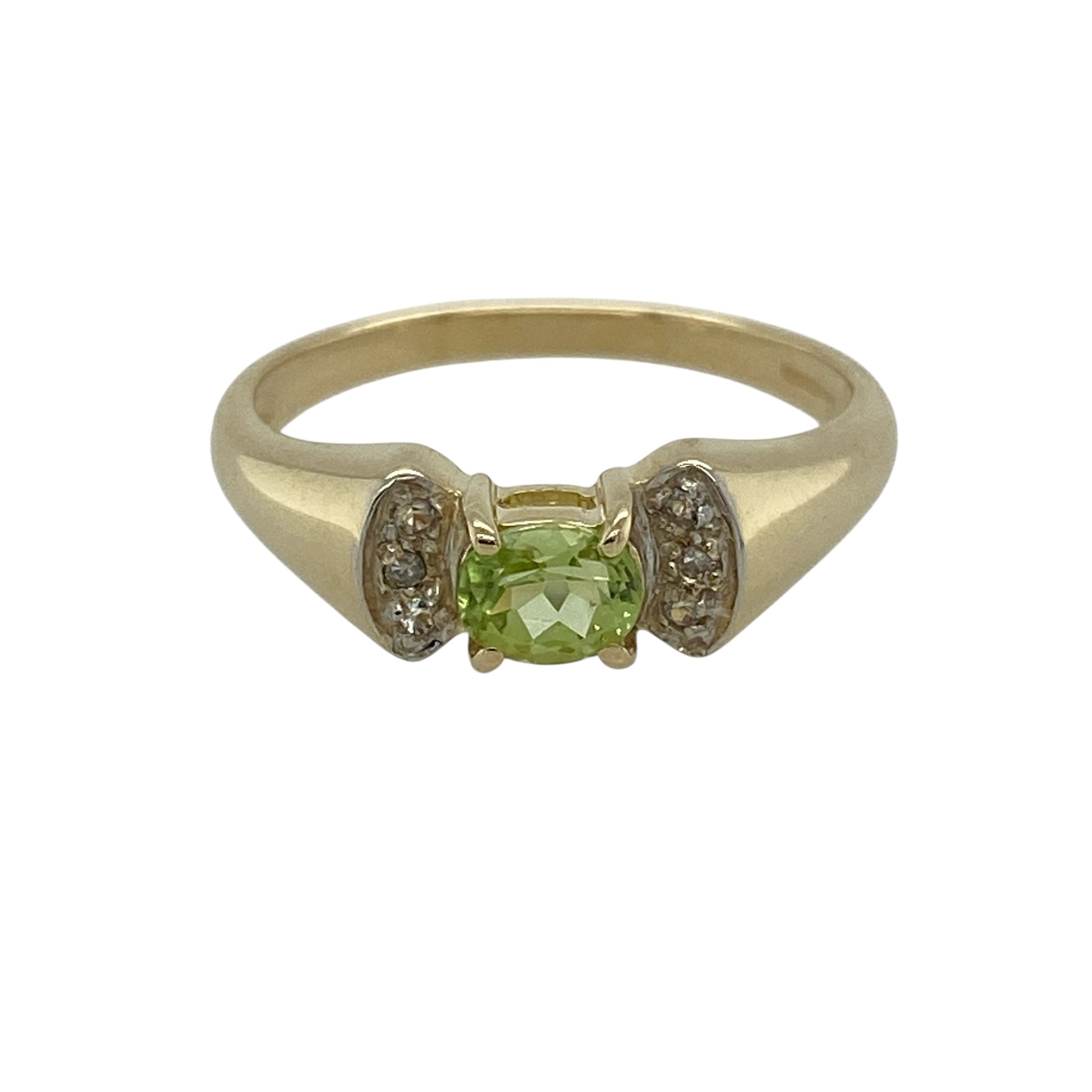 9ct Gold Diamond & Peridot Set Ring