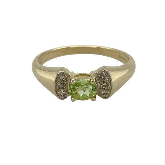 9ct Gold Diamond & Peridot Set Ring