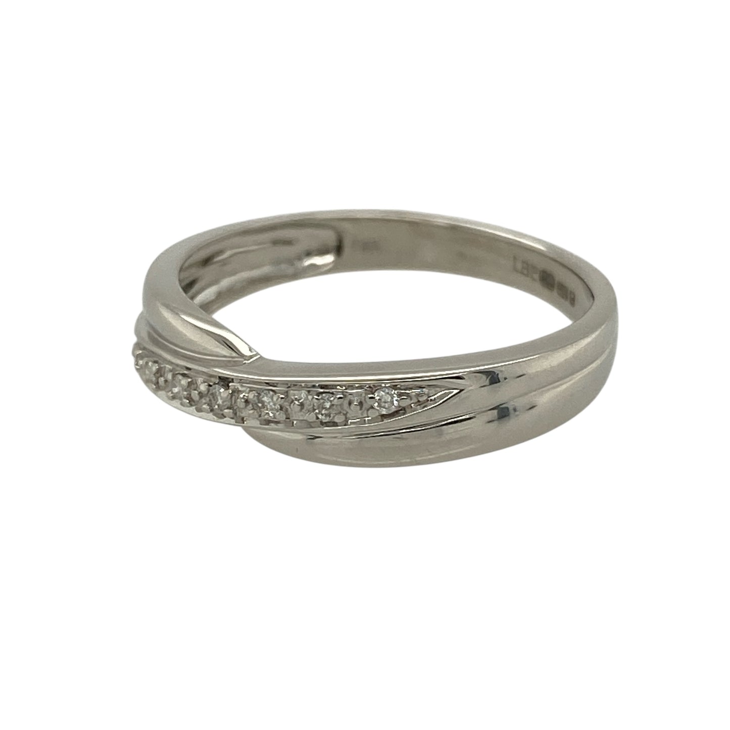 Add flowing elegance and refined sparkle to your jewellery collection with this pre-owned 9ct white gold and diamond set crossover band ring, offering a timeless design with modern appeal—perfect for everyday wear or special occasions.

Design: The ring features a graceful crossover band style with a front width of approximately 4mm, accented with diamond detailing that follows the flowing lines of the design.