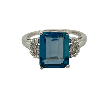 9ct White Gold Diamond & Blue Topaz Set Ring