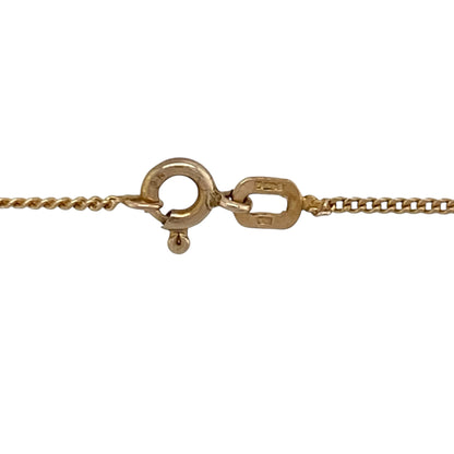 Add subtle detail to your jewellery collection with this pre-owned 9ct yellow gold ball and curb 15" necklace, combining classic chain styling with decorative accents. A versatile piece perfect for everyday wear or layering.

Design: The necklace features alternating polished gold balls measuring approximately 4mm in diameter, spaced along a traditional curb chain. The combination creates texture and visual interest while maintaining a refined and balanced look.