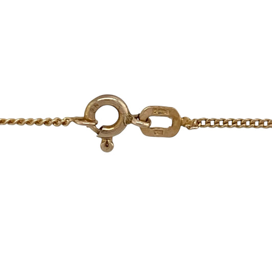 Add subtle detail to your jewellery collection with this pre-owned 9ct yellow gold ball and curb 15" necklace, combining classic chain styling with decorative accents. A versatile piece perfect for everyday wear or layering.

Design: The necklace features alternating polished gold balls measuring approximately 4mm in diameter, spaced along a traditional curb chain. The combination creates texture and visual interest while maintaining a refined and balanced look.