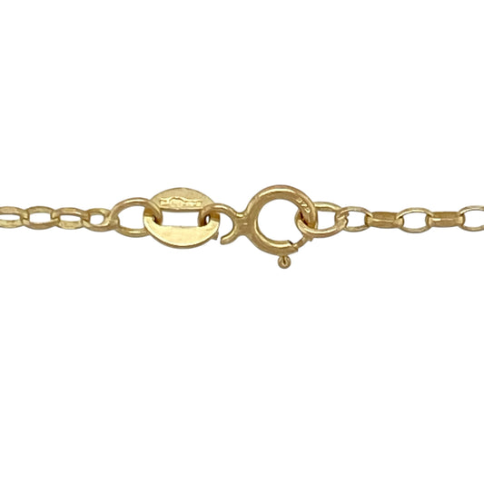 Add timeless versatility to your jewellery collection with this pre-owned 9ct yellow gold 22" belcher chain, offering classic styling with a slightly longer length. Ideal for everyday wear or pairing with a favourite pendant.

Design: The chain measures approximately 1.5mm in width and features traditional round belcher links, creating a fine yet defined profile. The uniform link pattern provides a clean and balanced look along the neckline.