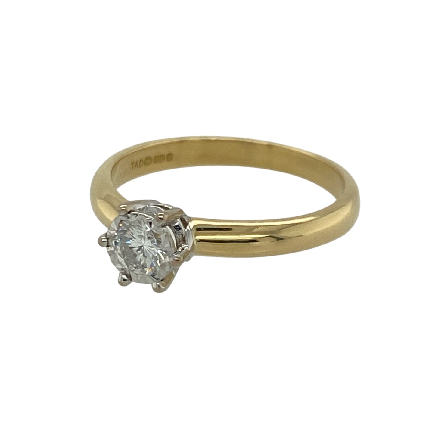 Add timeless elegance to your jewellery collection with this pre-owned 18ct yellow gold diamond illusion set solitaire ring, combining classic styling with eye-catching brilliance. A beautiful piece ideal for an engagement ring or meaningful gift.

Design: The ring features a brilliant-cut diamond of approximately 0.33ct, presented in an illusion setting that enhances the overall appearance and maximises light reflection.