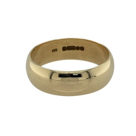 Choose bold, timeless style with this pre-owned 9ct yellow gold 6mm wedding band ring, offering a classic design with a strong and confident profile. A traditional choice ideal as a wedding ring or substantial everyday band.

Design: The ring features a 6mm wide band, creating a broad and well-balanced presence on the finger. The smooth, clean lines provide a classic silhouette that pairs effortlessly with an engagement ring or can be worn alone for a statement look.