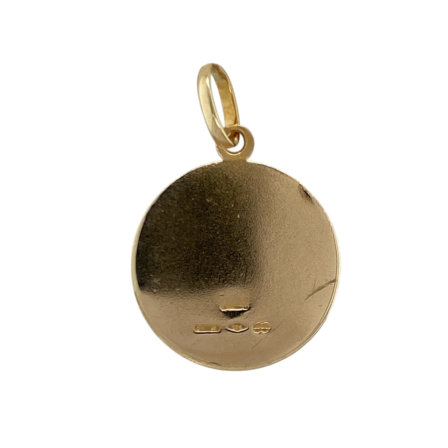 Carry a symbol of protection in timeless style with this pre-owned 9ct yellow gold large round St Christopher pendant, offering bold presence and meaningful design. A classic piece perfect for everyday wear or thoughtful gifting.

Design: The pendant features a traditional round St Christopher motif in detailed relief, representing protection and safe travel. The larger round profile creates a strong and eye-catching focal point on the neckline.