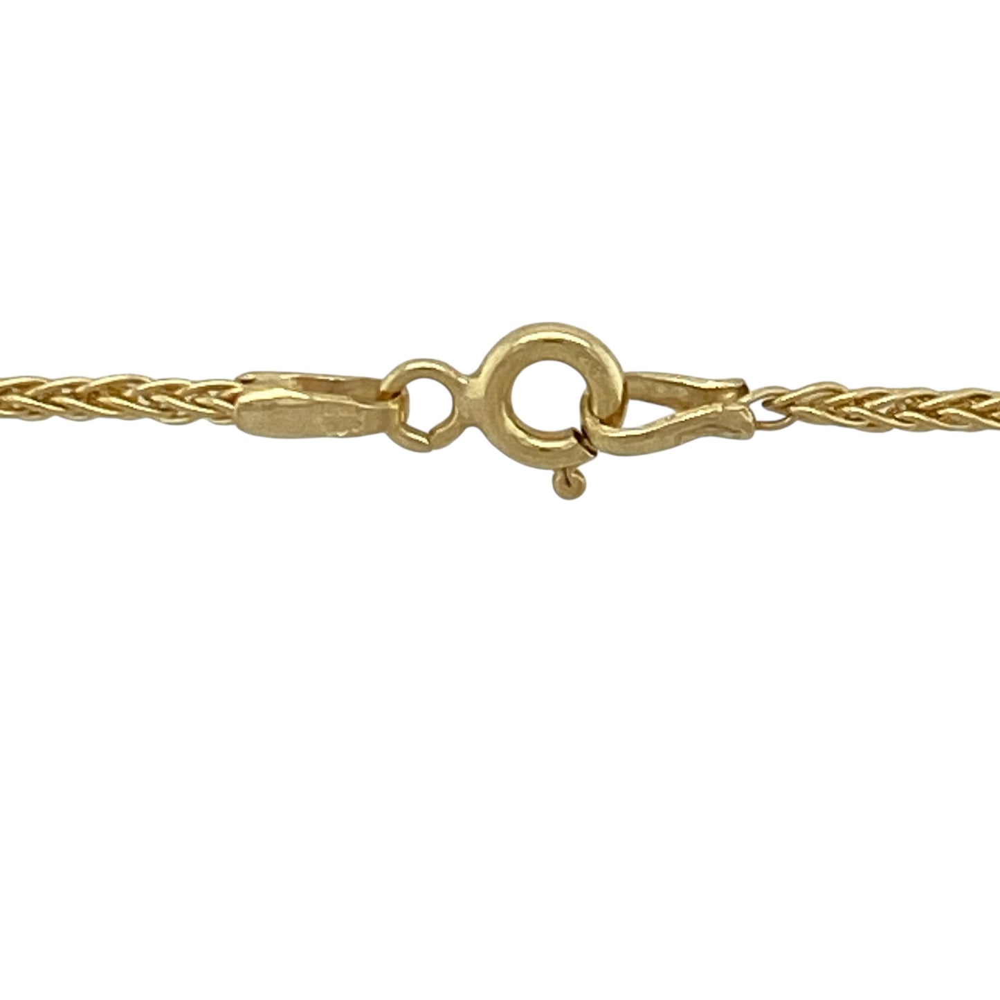 Add subtle texture and classic elegance to your jewellery collection with this pre-owned 9ct yellow gold 18" wheat chain, a versatile and timeless piece ideal for everyday wear or pairing with a favourite pendant.

Design: This chain features finely interwoven wheat links measuring approximately 2mm in width, creating a smooth, flexible and detailed appearance. The intricate pattern gives a refined finish while maintaining a delicate profile.
