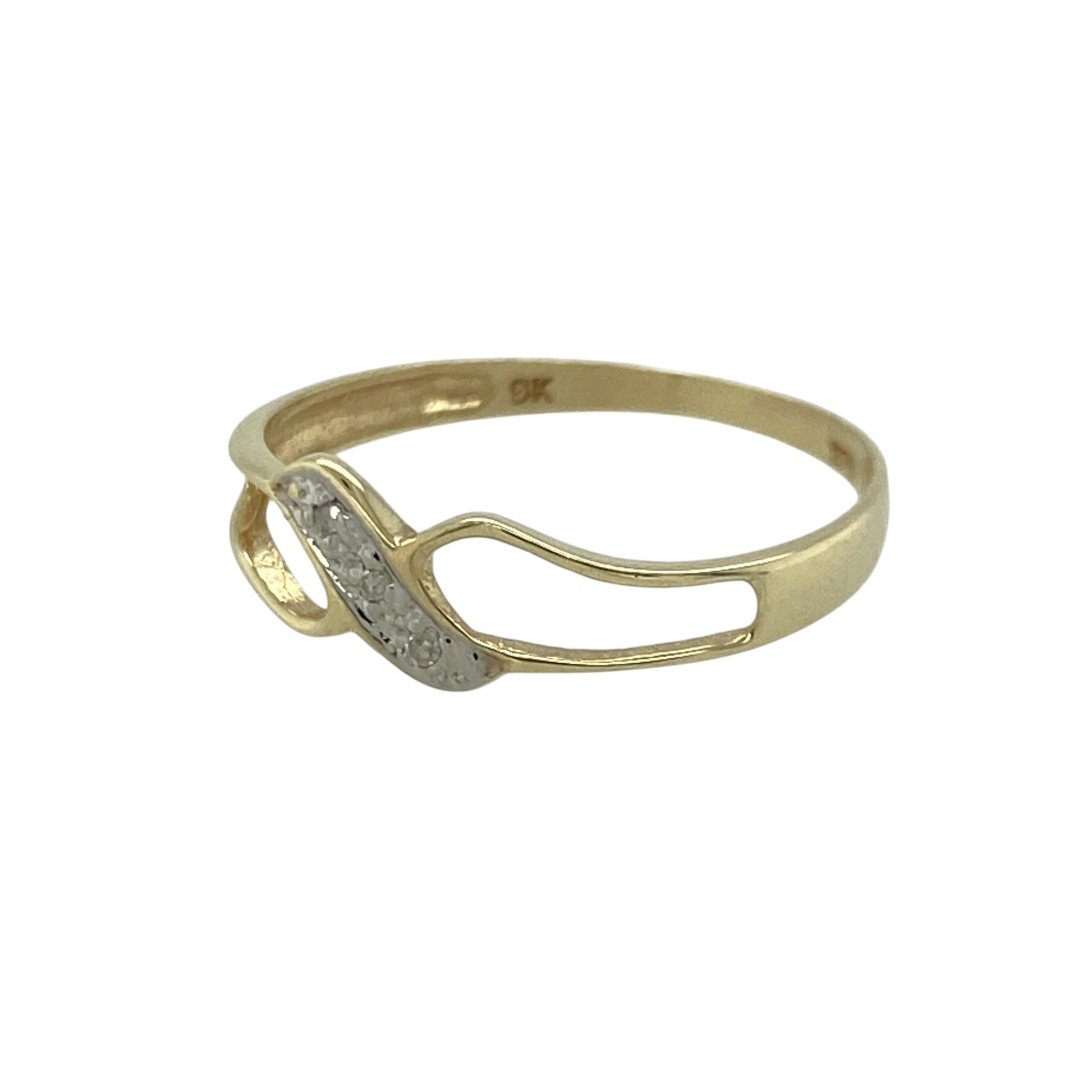 Add a romantic and contemporary touch to your jewellery collection with this pre-owned 9ct yellow and white gold diamond set open X kiss ring, a delicate piece perfect for everyday wear or meaningful gifting.

Design: The ring features an elegant open X “kiss” shape at the front, measuring approximately 5.5mm in height. The flowing crossover design symbolises love and connection, with diamond accents adding subtle sparkle to the white gold section for beautiful contrast.