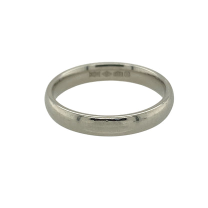 Celebrate timeless commitment with this pre-owned platinum 3mm wedding band ring, a classic and enduring choice ideal for everyday wear or marking a special milestone.

Design: This ring features a traditional 3mm wide band with a smooth, polished finish, offering a clean and understated profile. The slim width provides an elegant look that sits comfortably alongside an engagement ring or worn alone.