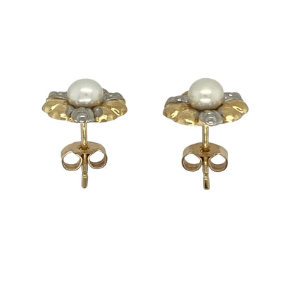 9ct Gold & Pearl Set Flower Style Stud Earrings