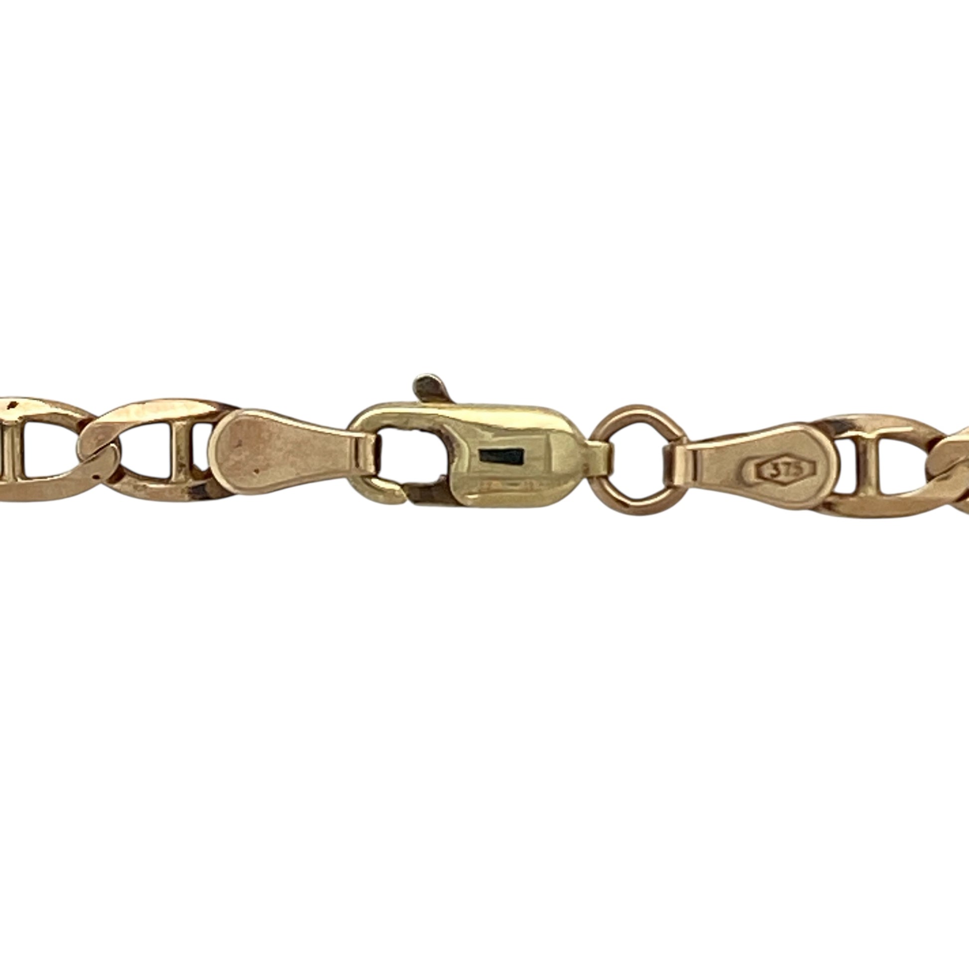 Add a strong and timeless staple to your jewellery collection with this pre-owned 9ct yellow gold 16" anchor chain, a classic and versatile piece perfect for everyday wear or pairing with a favourite pendant.

Design: This chain features traditional anchor links measuring approximately 4mm in width, creating a bold yet refined profile. The uniform oval links offer a clean and structured appearance with excellent light reflection.