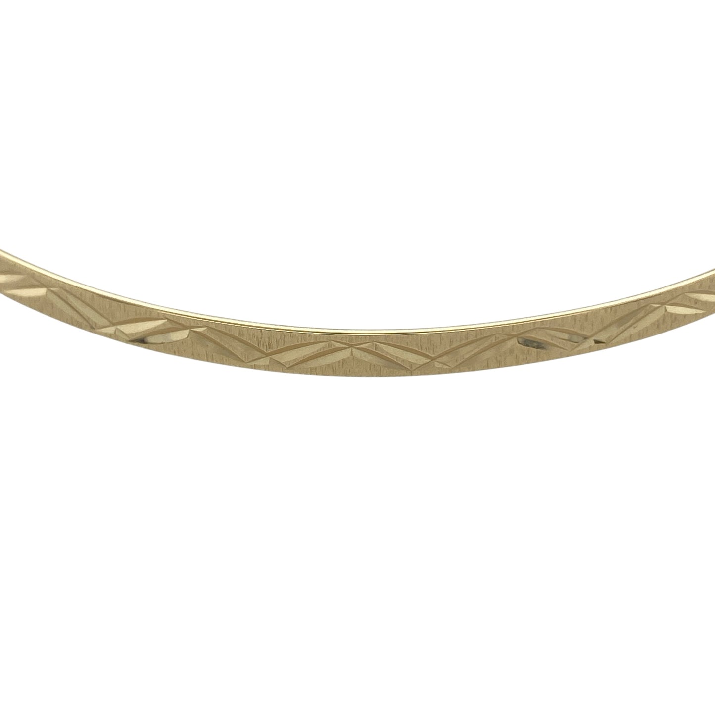 Add classic texture and everyday elegance to your jewellery collection with this pre-owned 9ct yellow solid gold patterned bangle—an effortlessly stylish piece perfect for stacking or wearing alone.

Design: The bangle measures approximately 3mm wide and features a decorative patterned finish, adding subtle texture and light-catching detail along its surface. The slim profile creates a refined and timeless silhouette.