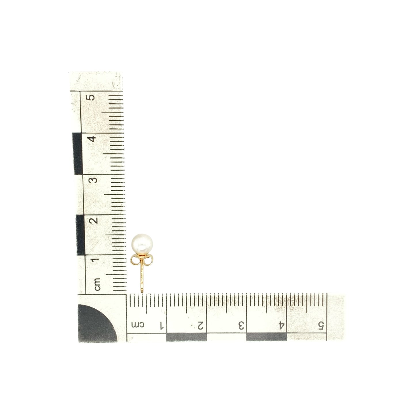 9ct Gold & Pearl Stud Earrings