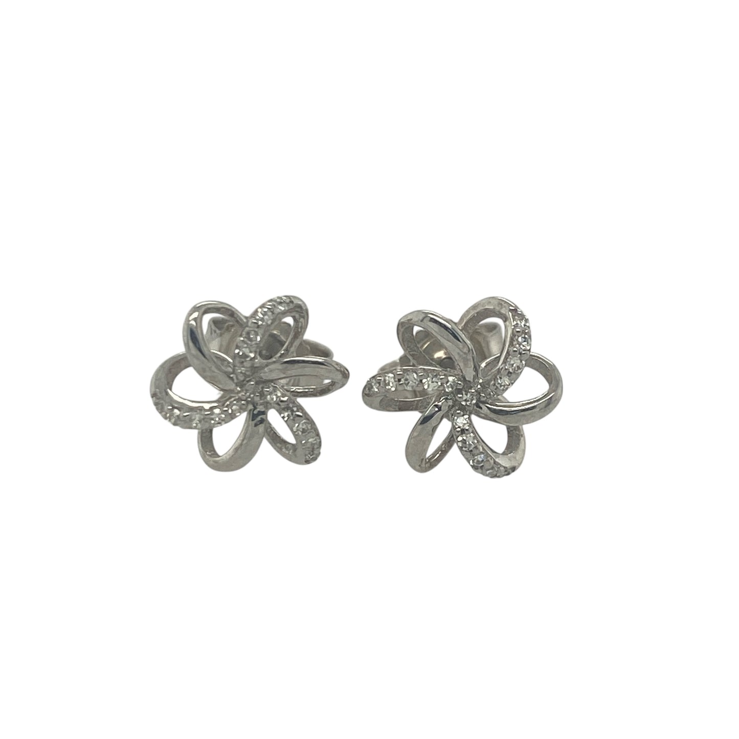 Add delicate sparkle and timeless charm to your jewellery collection with these pre-owned 9ct white gold diamond flower stud earrings, featuring a classic floral design—perfect for everyday wear or special occasions.

Design: The earrings showcase a pretty flower motif set with sparkling diamonds, forming a balanced and elegant shape. The front of each earring measures approximately 8mm, offering a noticeable yet refined presence.
