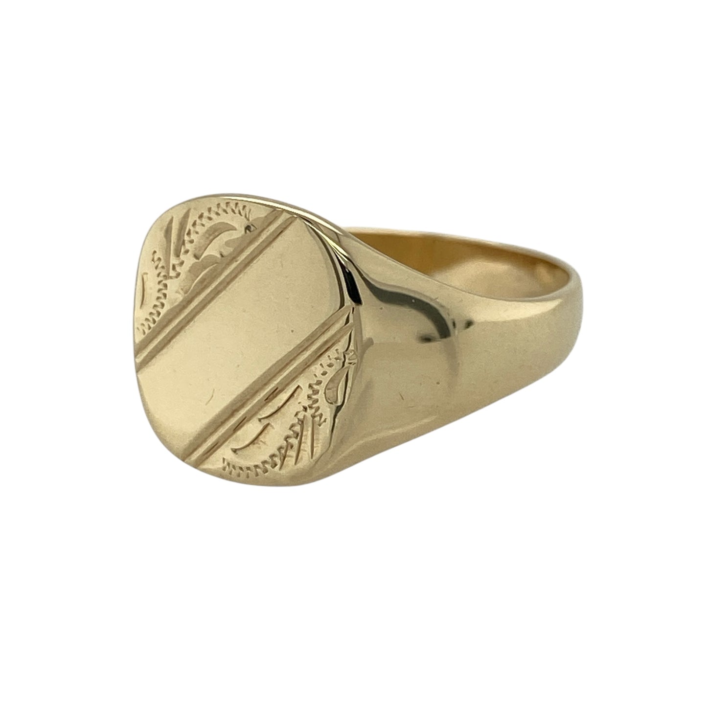 Add bold character and timeless style to your jewellery collection with this pre-owned 9ct yellow gold patterned square signet ring, featuring a classic and eye-catching design—perfect as a statement piece or everyday accessory.

Design: The ring showcases a square signet front measuring approximately 14mm high, finished with decorative patterned detailing that adds texture and visual interest. The bold shape gives the ring a strong and distinctive presence.