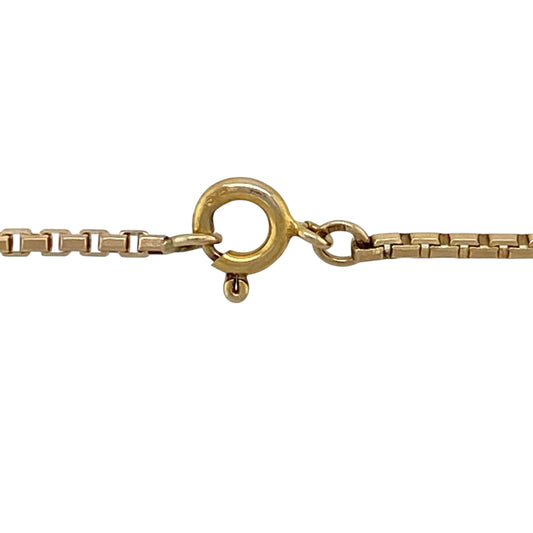 Add a sleek and contemporary piece to your jewellery collection with this pre-owned 9ct yellow gold 20" rounded box chain, offering a refined design with a smooth finish—perfect for everyday wear or pairing with a pendant.

Design: The chain features a rounded box link design, creating a smooth and structured appearance with a modern edge.
Material: Made from 9-carat yellow gold, it has a polished finish that enhances its warm tone and clean, elegant look.