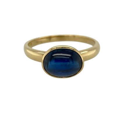 18ct Gold & Dark Blue Solitaire Ring