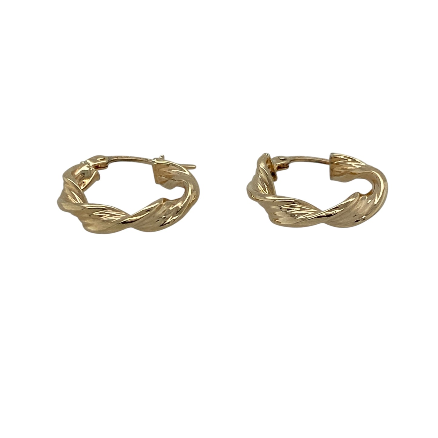 Add a subtle and stylish touch to your jewellery collection with these pre-owned 9ct yellow gold small twisted hoop creole earrings, combining classic design with delicate detail—perfect for everyday wear.

Design: The earrings feature a small hoop creole shape with a twisted finish, creating a gentle and light-catching effect.
Material: Made from 9-carat yellow gold, they have a polished finish that enhances their warm tone and highlights the twist detail.