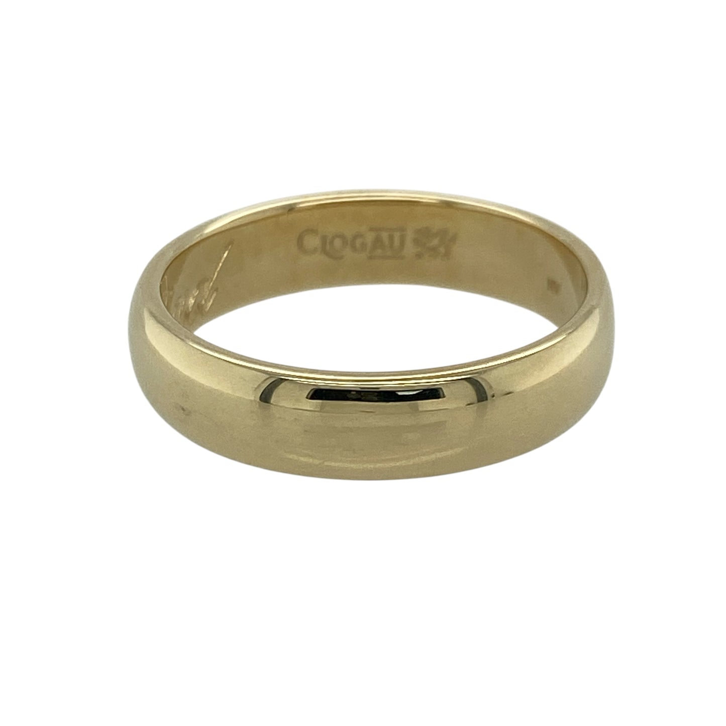 Add a meaningful and timeless piece to your jewellery collection with this pre-owned 9ct yellow gold Clogau Cariad 5mm wedding band ring, combining classic design with romantic symbolism—perfect for everyday wear or as a wedding band.

Design: The ring features the iconic Cariad design, symbolising love and affection, with a smooth and traditional band profile.
Material: Made from 9-carat yellow gold, it has a polished finish that enhances its warm tone and classic appeal.