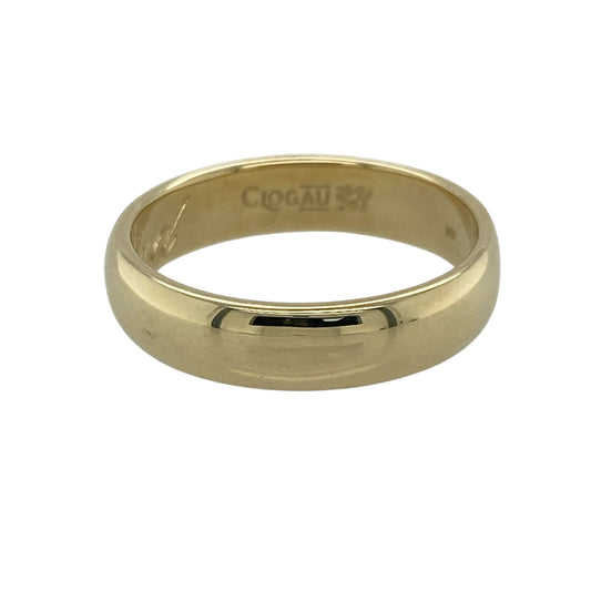 Add a meaningful and timeless piece to your jewellery collection with this pre-owned 9ct yellow gold Clogau Cariad 5mm wedding band ring, combining classic design with romantic symbolism—perfect for everyday wear or as a wedding band.

Design: The ring features the iconic Cariad design, symbolising love and affection, with a smooth and traditional band profile.
Material: Made from 9-carat yellow gold, it has a polished finish that enhances its warm tone and classic appeal.