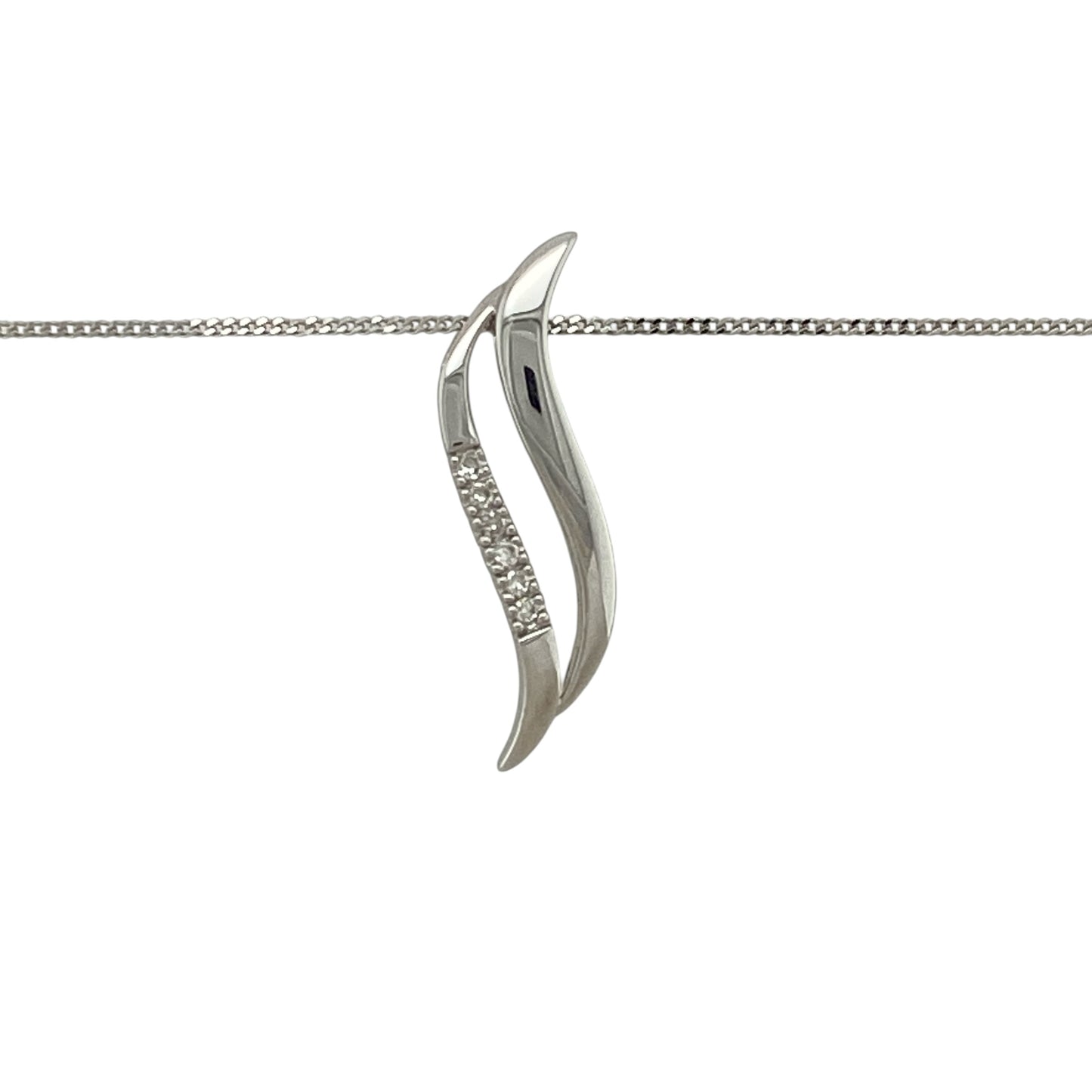 Add modern elegance and subtle sparkle to your jewellery collection with this pre-owned 9ct white gold diamond set two strand wave pendant necklace—perfect for everyday wear or layering.

Design: This pendant features a graceful two strand wave design, creating a flowing and contemporary look accented with sparkling diamonds for added brilliance. The pendant measures approximately 2.2cm in length, offering a delicate yet eye-catching presence.