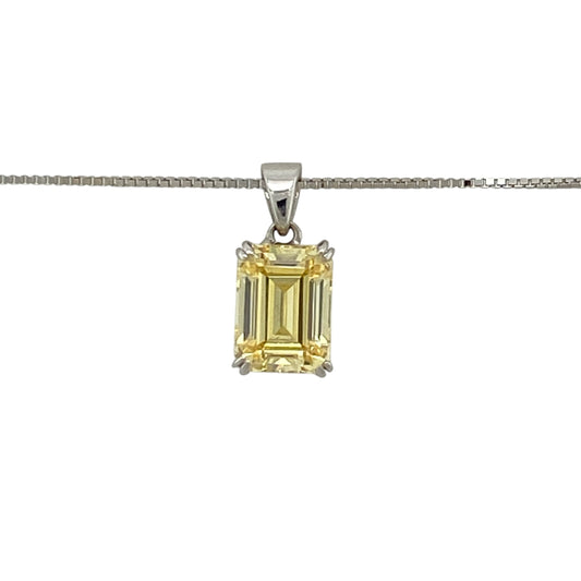 Add a touch of vibrant colour to your jewellery collection with this pre-owned 9ct white gold yellow citrine coloured stone pendant necklace—an elegant and versatile piece perfect for everyday wear or layering.

Design: This necklace features a rectangular yellow citrine coloured stone measuring approximately 8mm by 6mm, creating a bright and eye-catching focal point. The pendant measures approximately 13mm in length including the bail, offering a neat and refined appearance.