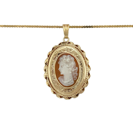 Add vintage charm and timeless elegance to your jewellery collection with this pre-owned 9ct yellow gold cameo set oval locket pendant necklace—an eye-catching and meaningful piece perfect for any occasion.

Design: This necklace features a beautifully detailed oval locket with a classic cameo centre, measuring approximately 16mm by 11mm.