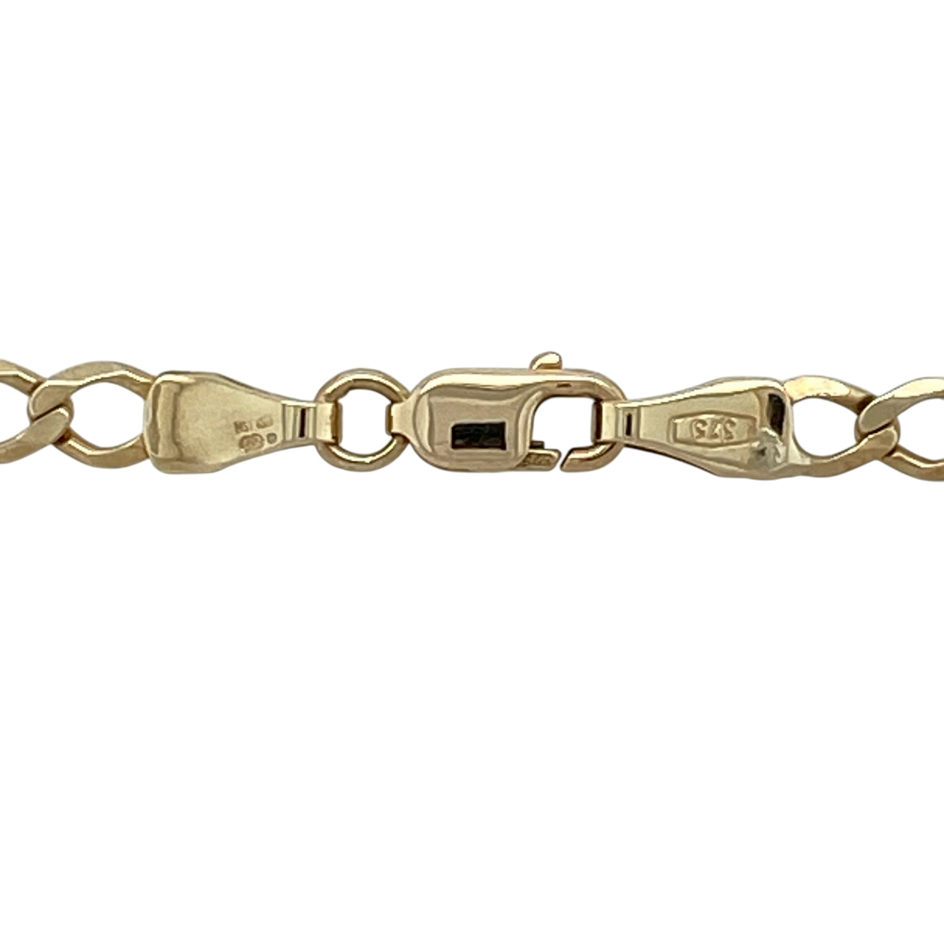 Add classic style with a distinctive twist to your jewellery collection with this pre-owned 9ct yellow gold Figaro chain—an elegant and versatile piece perfect for everyday wear.

Design: This 18" chain features the traditional Figaro link pattern, combining alternating short and elongated links to create a stylish and recognisable look. The 3mm width offers a refined yet noticeable presence.
