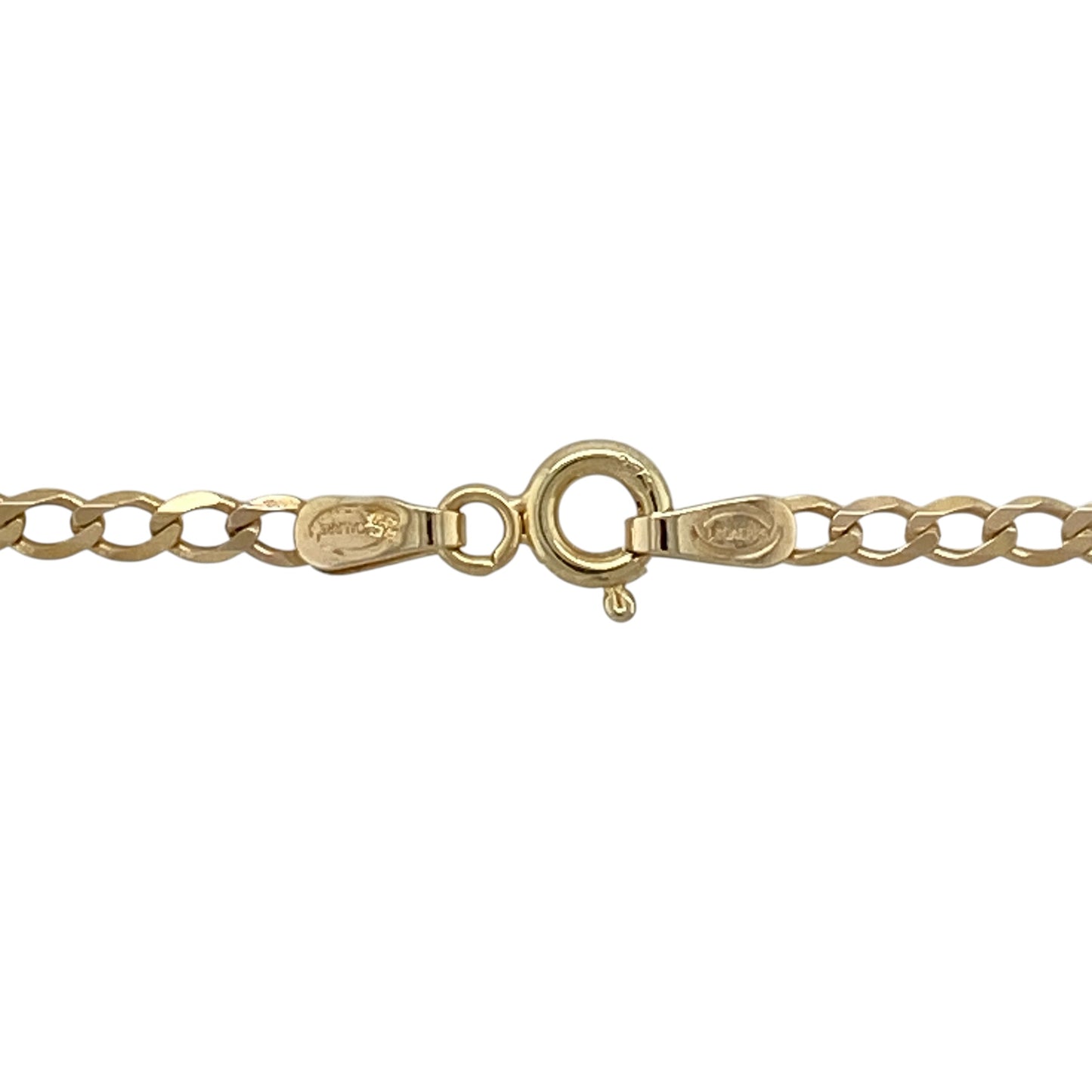 Add classic style and everyday versatility to your jewellery collection with this pre-owned 9ct yellow gold curb chain—an elegant and easy-to-wear piece perfect for any occasion.

Design: This 22" chain features traditional curb links, closely interlocked to create a smooth and structured look. The 2mm width offers a fine yet noticeable presence on the neckline.
Material: Made from 9-carat yellow gold, the polished finish enhances the rich golden tone while highlighting the clean and timeless link design.