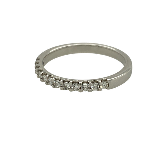Add refined elegance and subtle sparkle to your jewellery collection with this pre-owned platinum diamond set band ring—an understated and timeless piece perfect for everyday wear or special occasions.

Design: This band ring features a slim 2mm wide front, set with sparkling diamonds that create a delicate and sophisticated look across the finger.
Material: Made from platinum, the polished finish enhances the natural brilliance of the diamonds while offering a sleek and durable finish.
