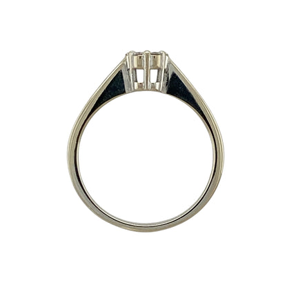 18ct White Gold & Diamond Set Illusion Cluster Ring