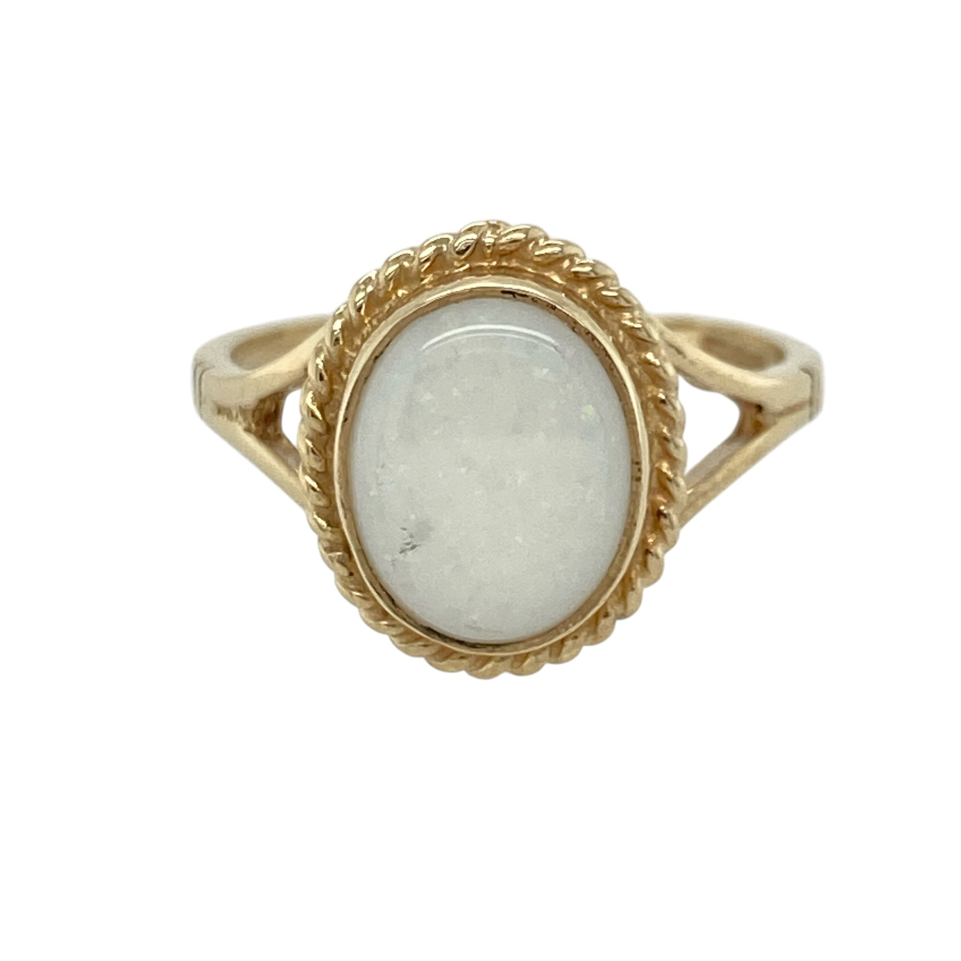 9ct Gold & Opalique Set Oval Ring