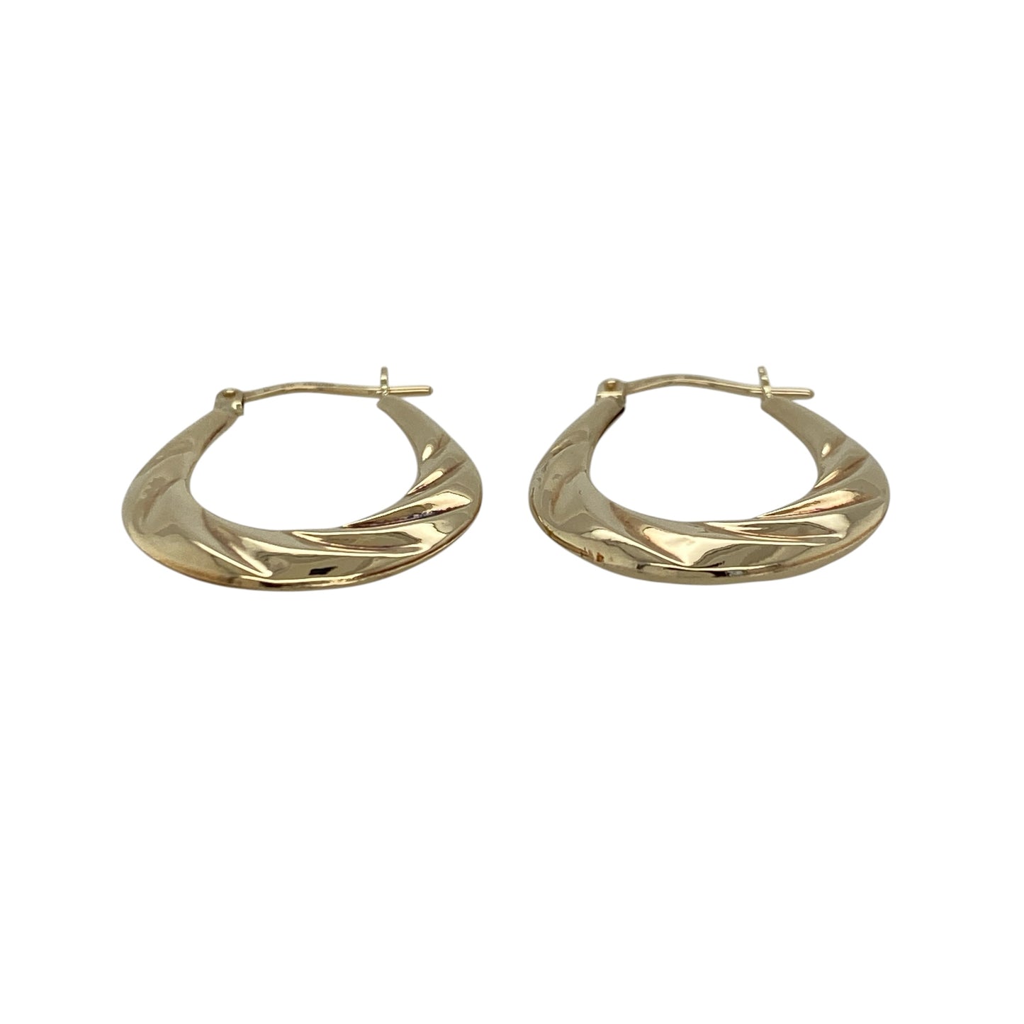 Add a touch of elegance and subtle texture to your jewellery collection with these pre-owned 9ct yellow gold twisted oval creole earrings—an easy-to-wear and stylish choice for everyday wear.

Design: These creole earrings feature a graceful oval shape with a twisted finish, creating a light-catching effect that adds depth and visual interest.
Material: Made from 9-carat yellow gold, the polished finish enhances the warm golden tone while highlighting the intricate twist detail.