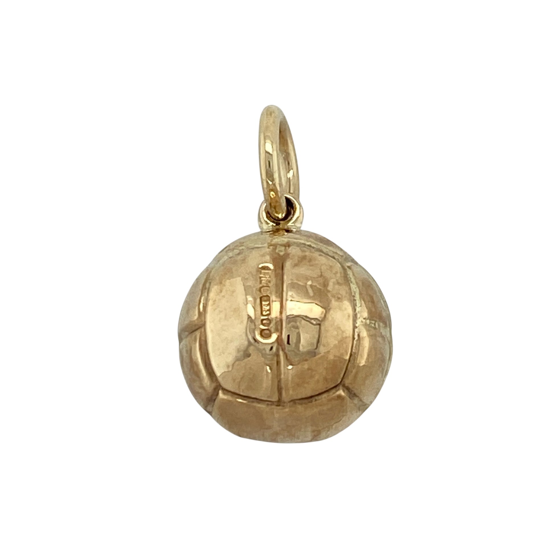 Add a sporty touch to your jewellery collection with this pre-owned 9ct yellow gold football pendant—an eye-catching and playful piece perfect for everyday wear.

Design: This pendant features a classic football design, capturing the iconic pattern in a detailed and recognisable style, making it ideal for sports enthusiasts.
Material: Made from 9-carat yellow gold, the polished finish enhances the warm golden tone while highlighting the detailing of the design.