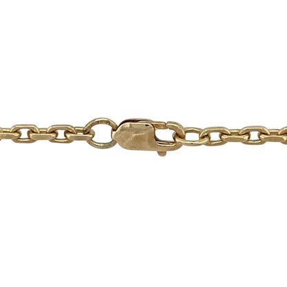 Add subtle sparkle and classic style to your jewellery collection with this pre-owned 9ct yellow gold faceted belcher chain—an elegant and versatile piece perfect for everyday wear.

Design: This 24" chain features faceted belcher links, with each link cut to reflect light beautifully, creating a refined and eye-catching finish. The 2mm width offers a delicate yet noticeable presence, while the longer length provides a relaxed drape.