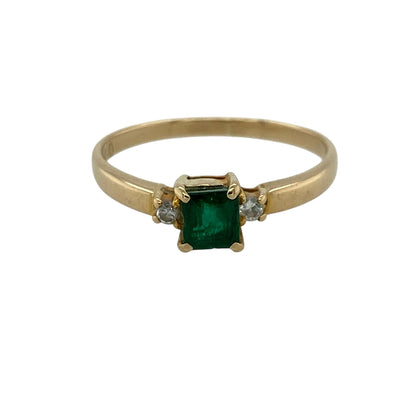 18ct Gold Diamond & Emerald Set Trilogy Ring