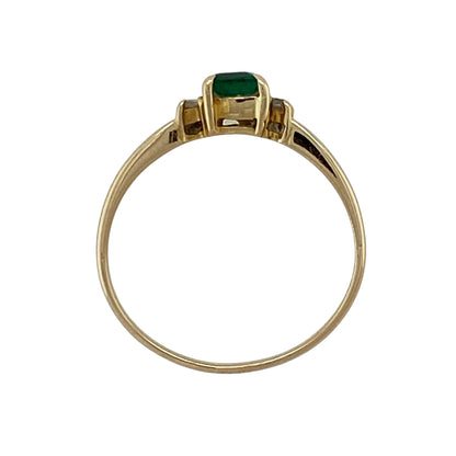 18ct Gold Diamond & Emerald Set Trilogy Ring